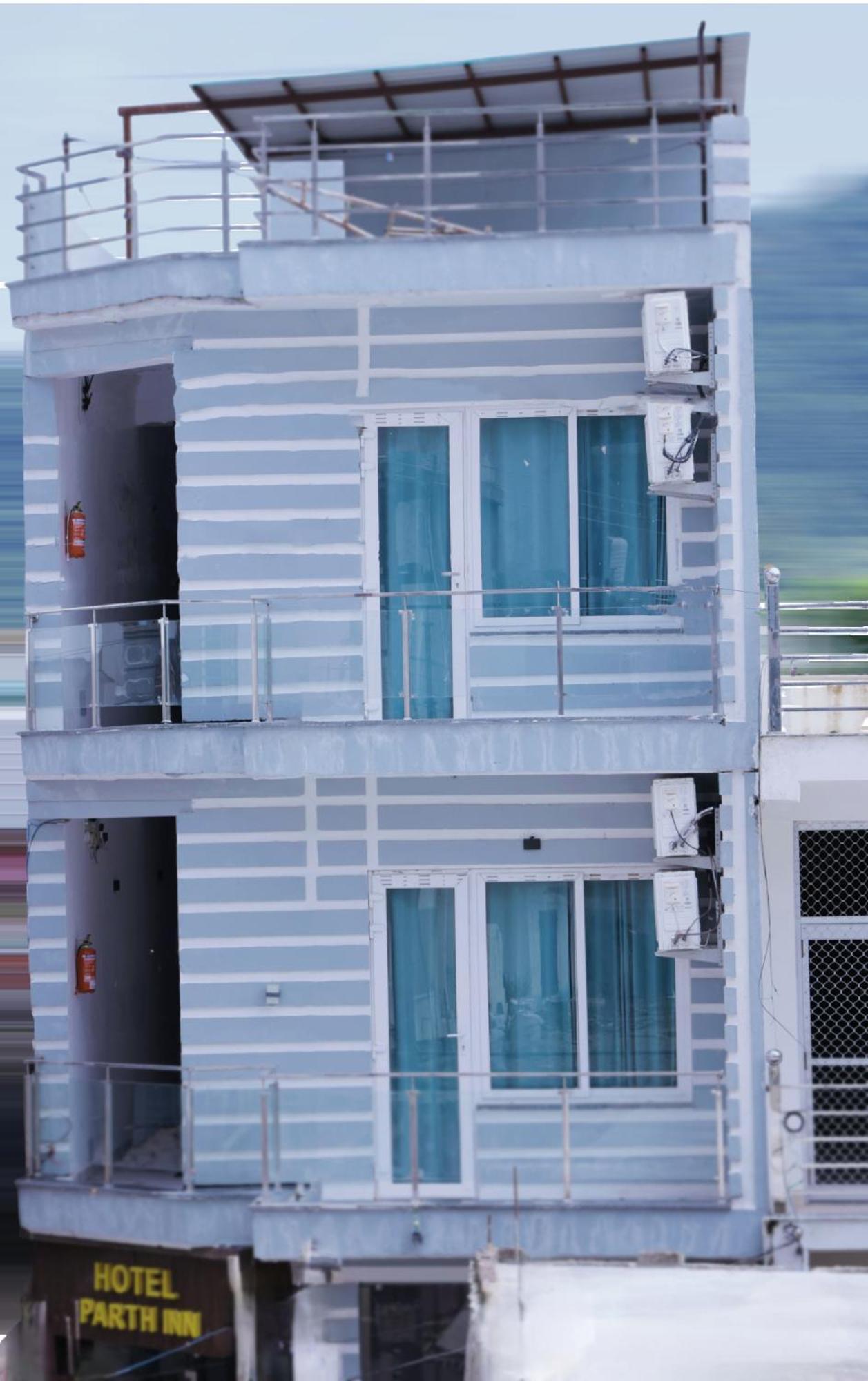 Hotel Parth Inn Rishīkesh Dış mekan fotoğraf