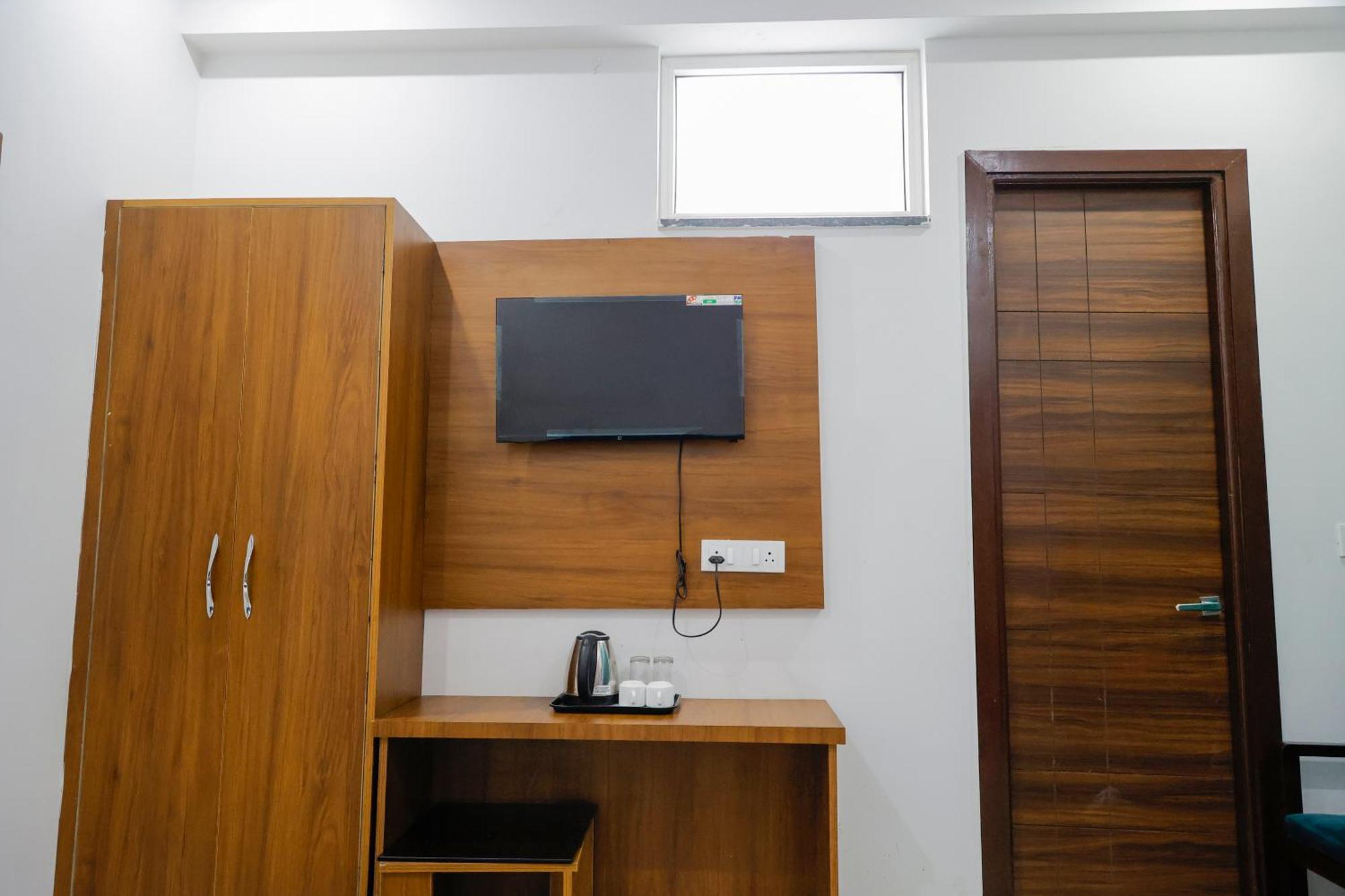 Hotel Parth Inn Rishīkesh Dış mekan fotoğraf