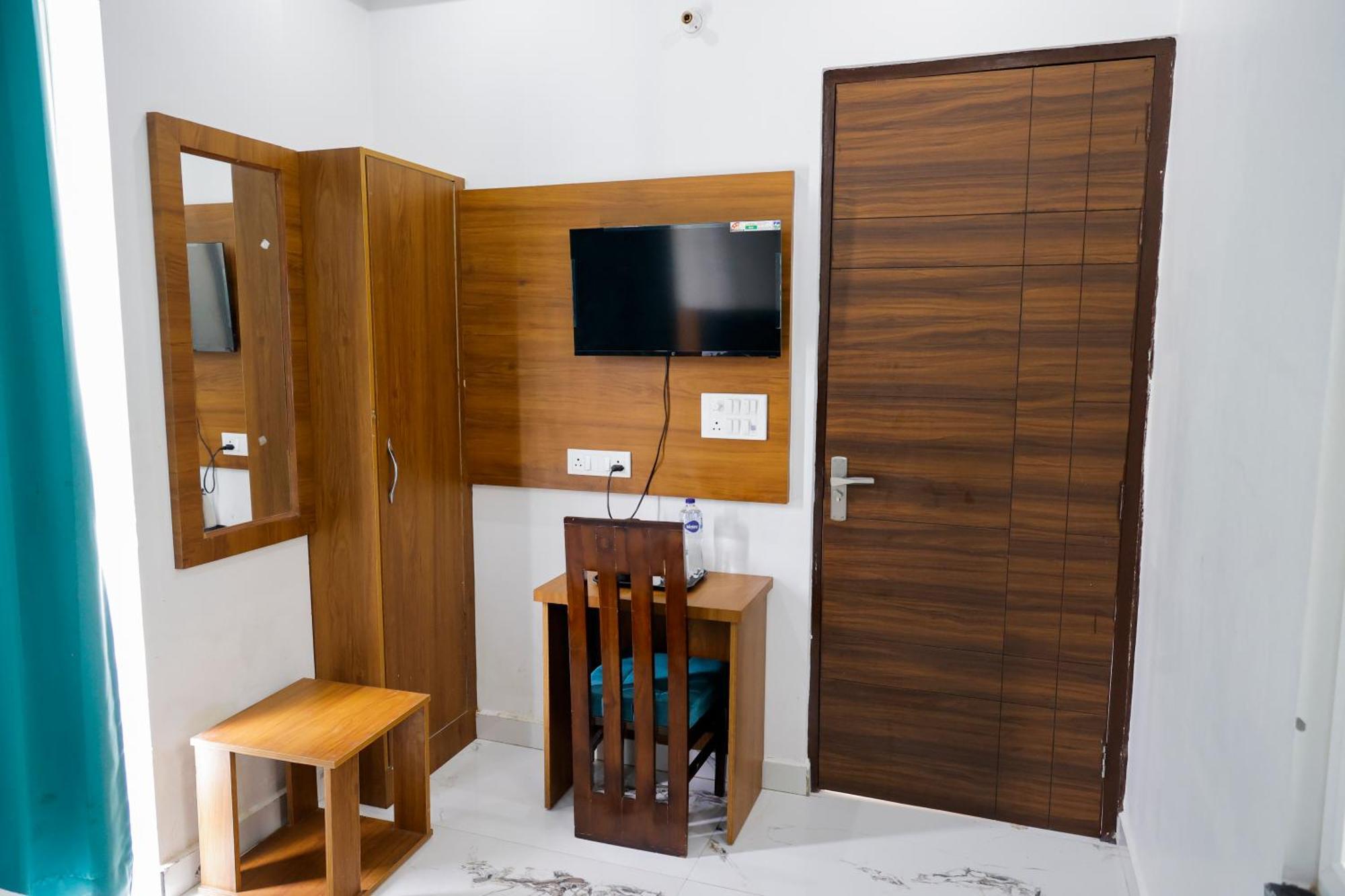 Hotel Parth Inn Rishīkesh Dış mekan fotoğraf