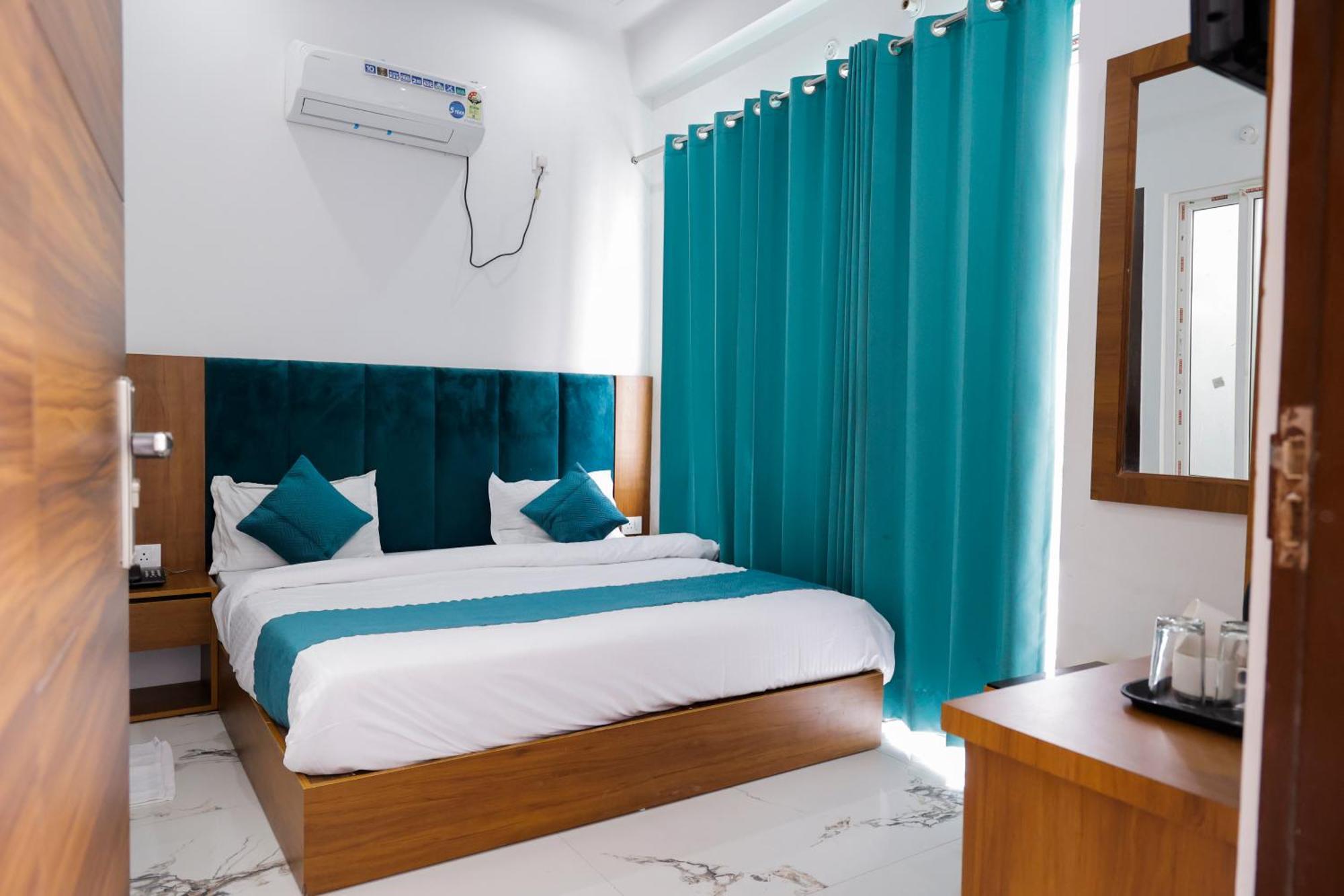 Hotel Parth Inn Rishīkesh Dış mekan fotoğraf