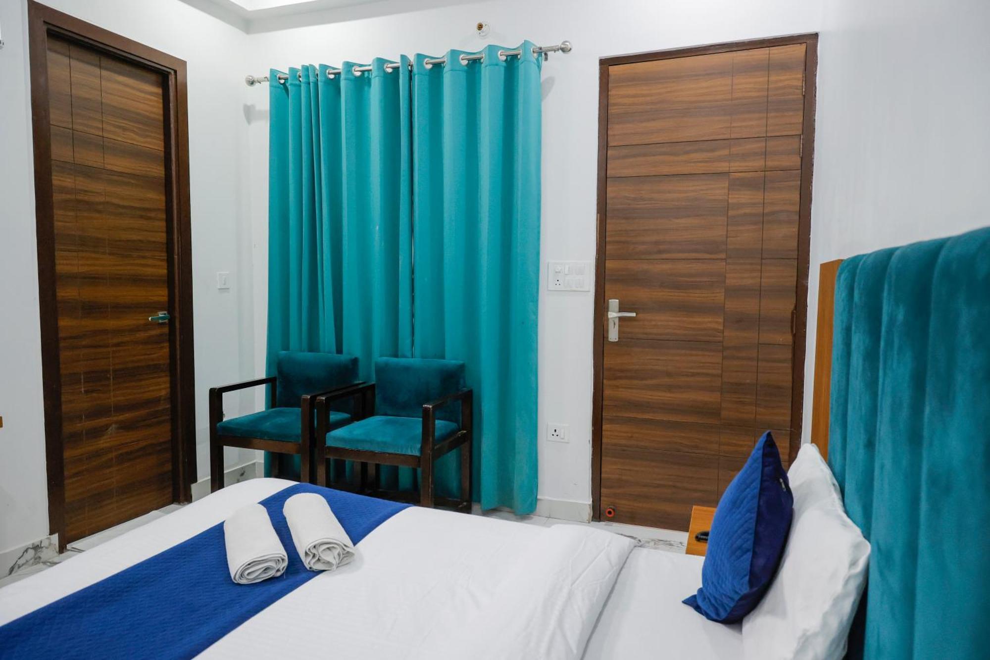 Hotel Parth Inn Rishīkesh Dış mekan fotoğraf