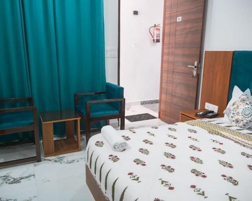 Hotel Parth Inn Rishīkesh Dış mekan fotoğraf