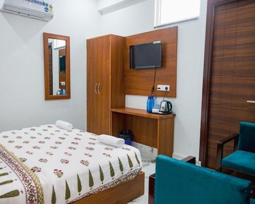 Hotel Parth Inn Rishīkesh Dış mekan fotoğraf