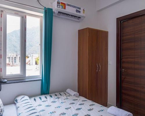 Hotel Parth Inn Rishīkesh Dış mekan fotoğraf